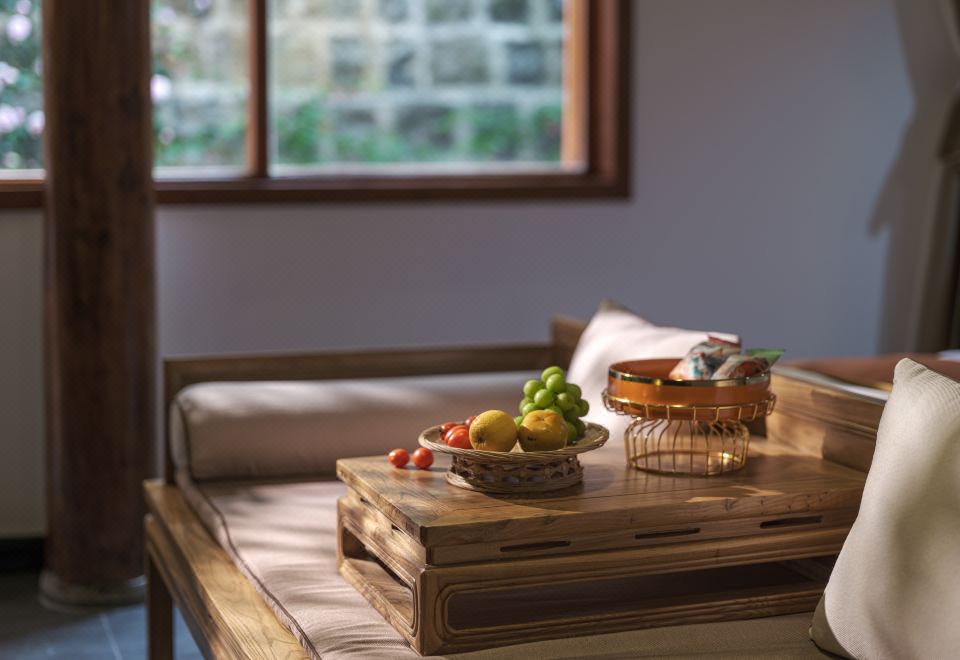 鴛鴦溪-智能客控輕奢大床房【山墅·專屬花園温泉·九牧衞浴·九牧智能馬桶·九牧IMAX絲雨花灑·戴森吹風機·鮮冷冰箱】