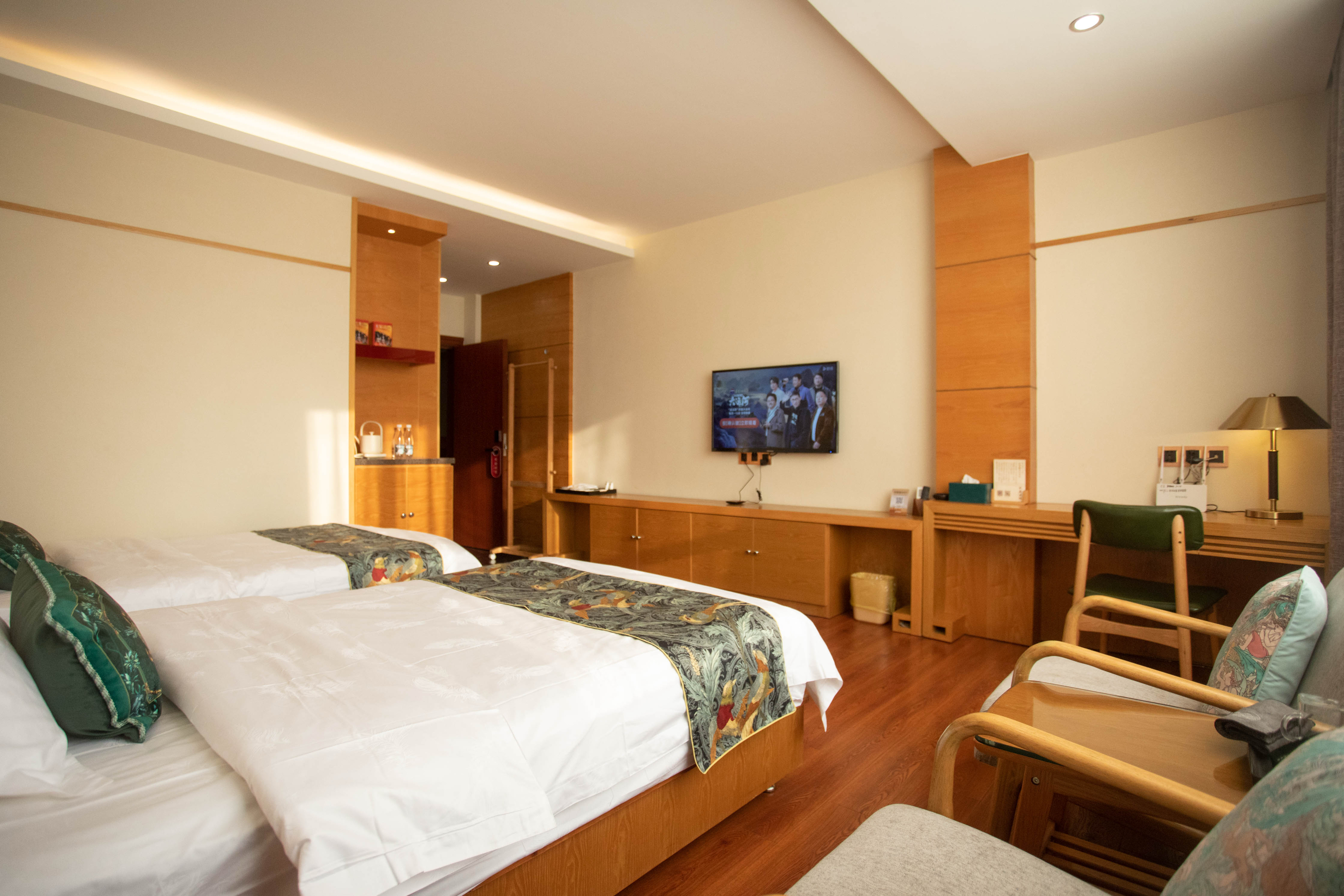 浮光跃金双床房