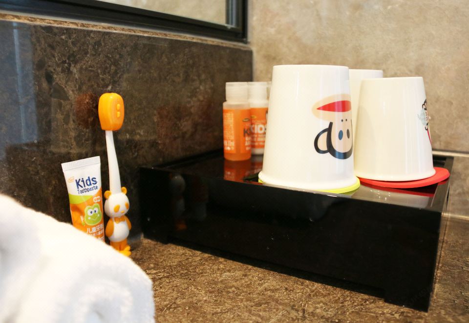 Crowne Plaza Hangzhou One Thousand Island LakePaul Frank Family Theme Room