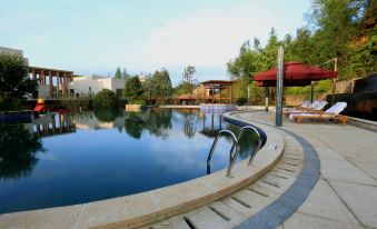 Yulan Qinyun Resort Hotel