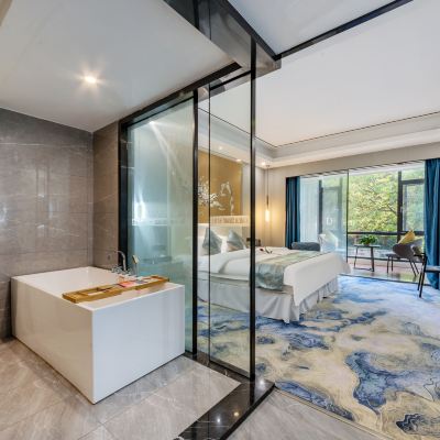 空氣凈化商務園景陽台大床房 小璐智能酒店（肇慶七星巖風景區東門廣場店）優惠