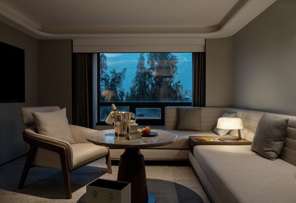 THE TAI HOTELElegant Suite - Dawn And Dusk Scenic | Relaxation