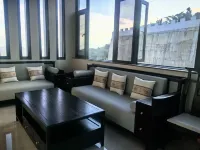 Listen to Ziyun. Yunshang Shiwai Hotel