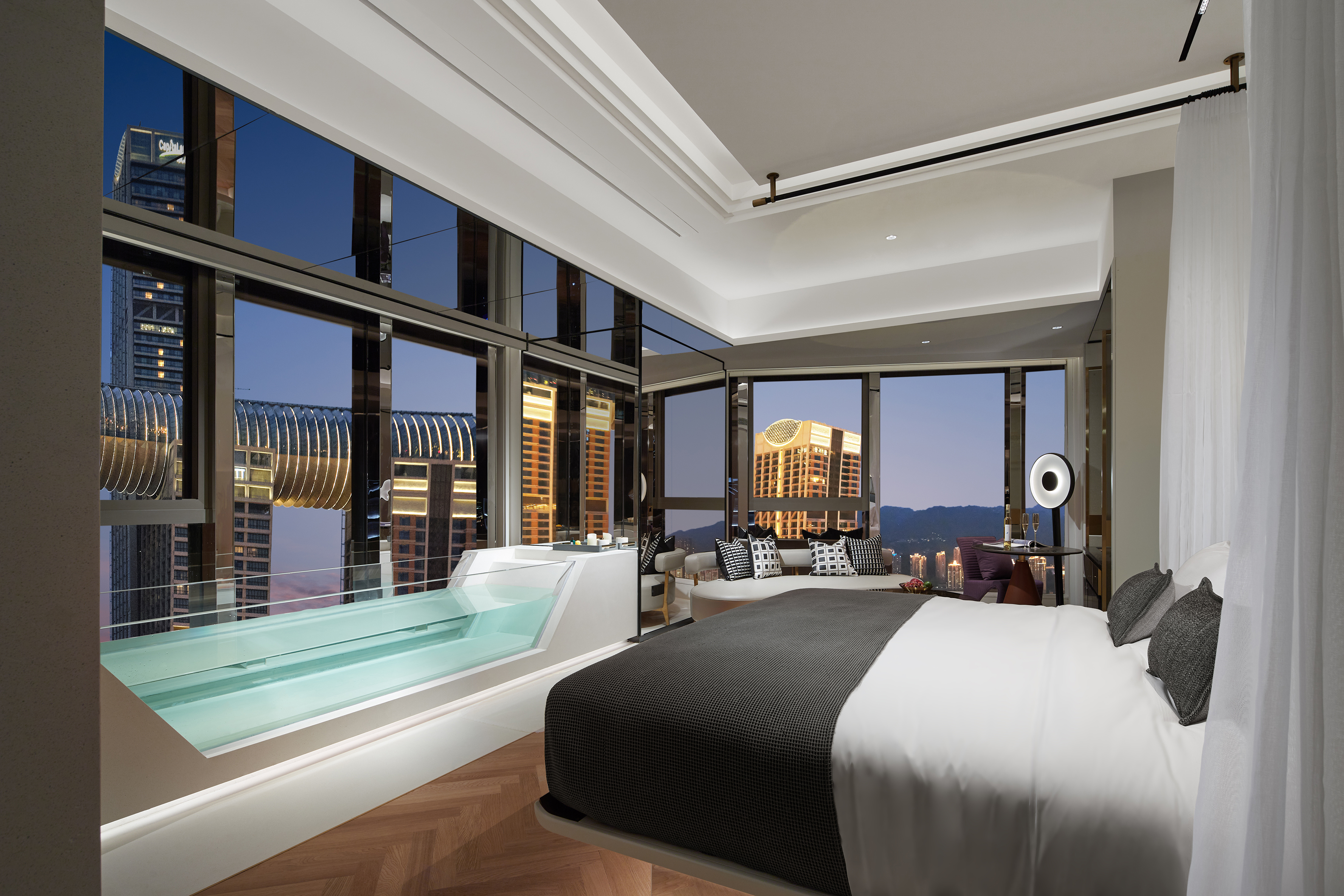 270°水晶横廊江景汤池套房-私享3米汤池