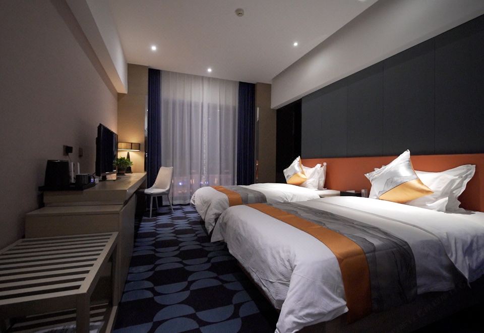 Hejia Joyful Family Room