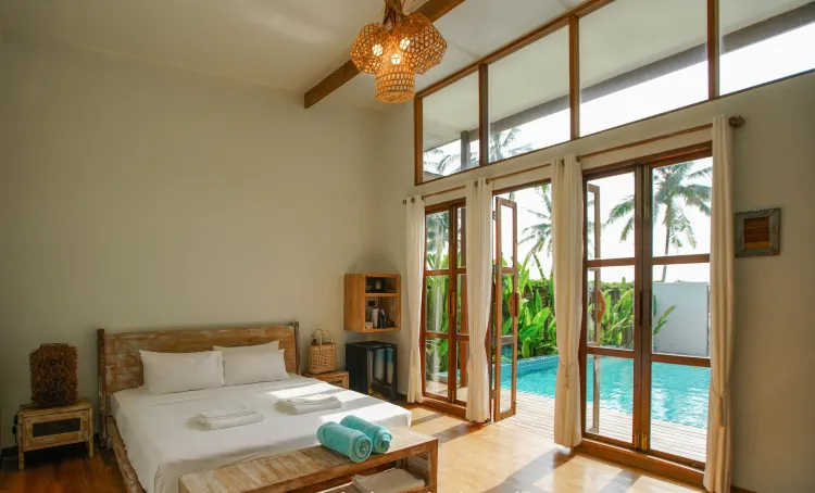 Pool Suite Beach Front Villa