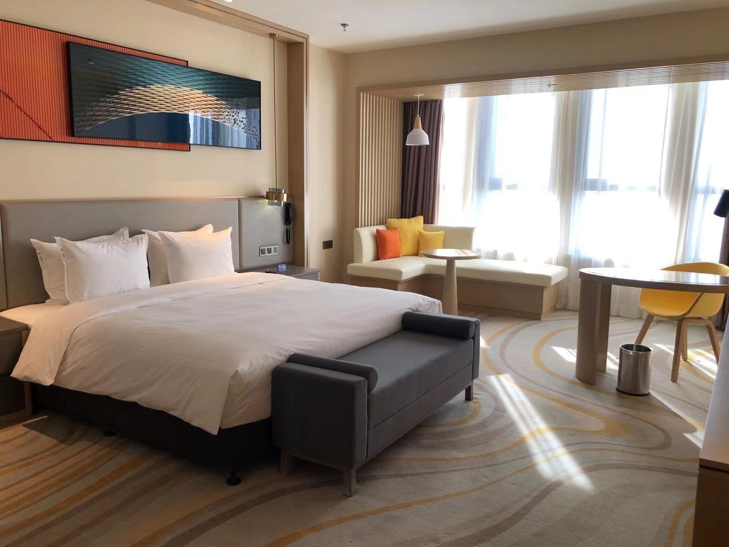 智选高级大床房