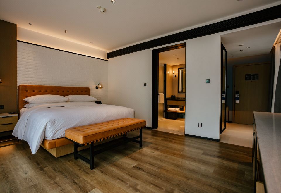 Four Points By Sheraton Qiandao LakeSheraton 6-Bedroom Villa