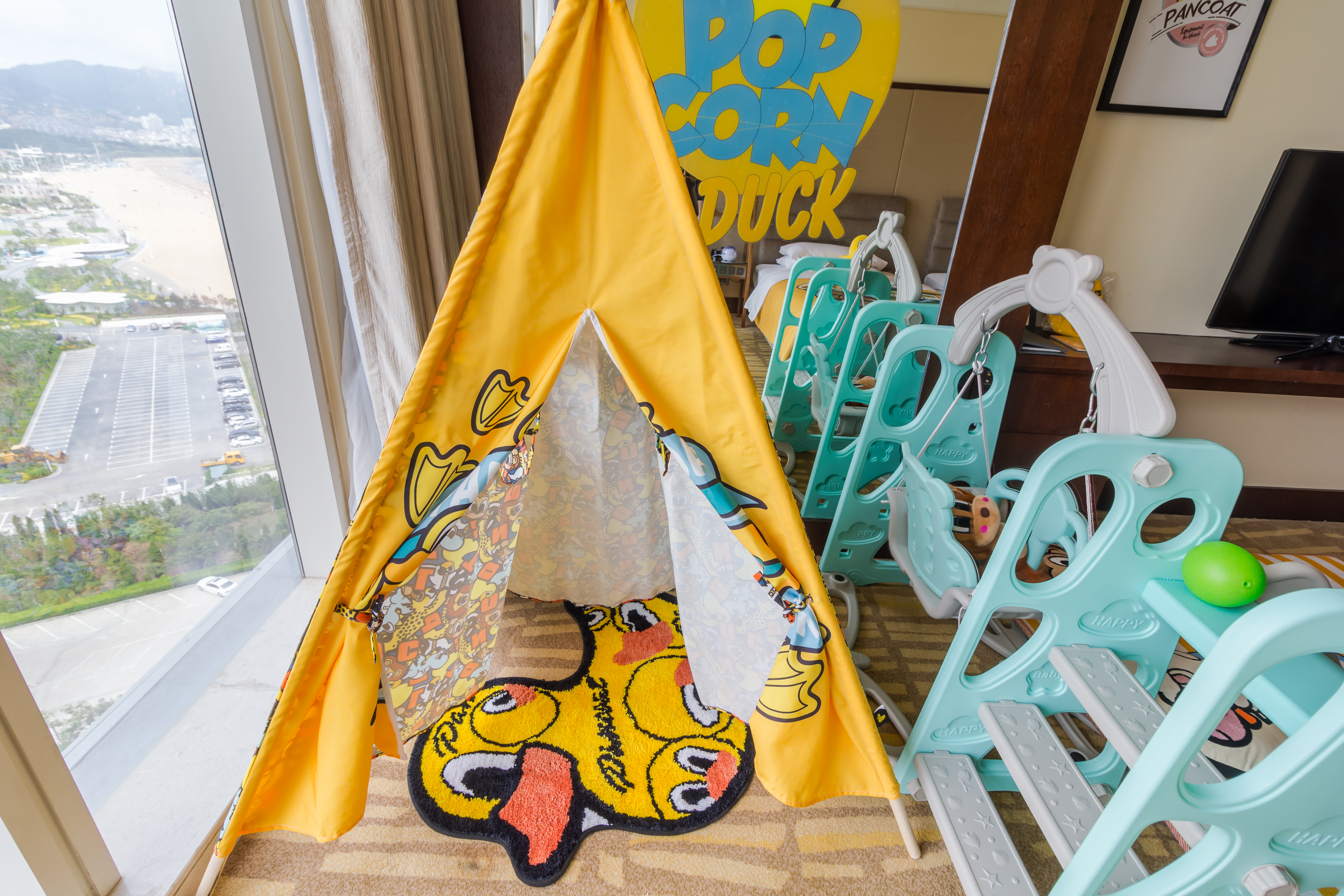 小黄鸭主题城景双床房