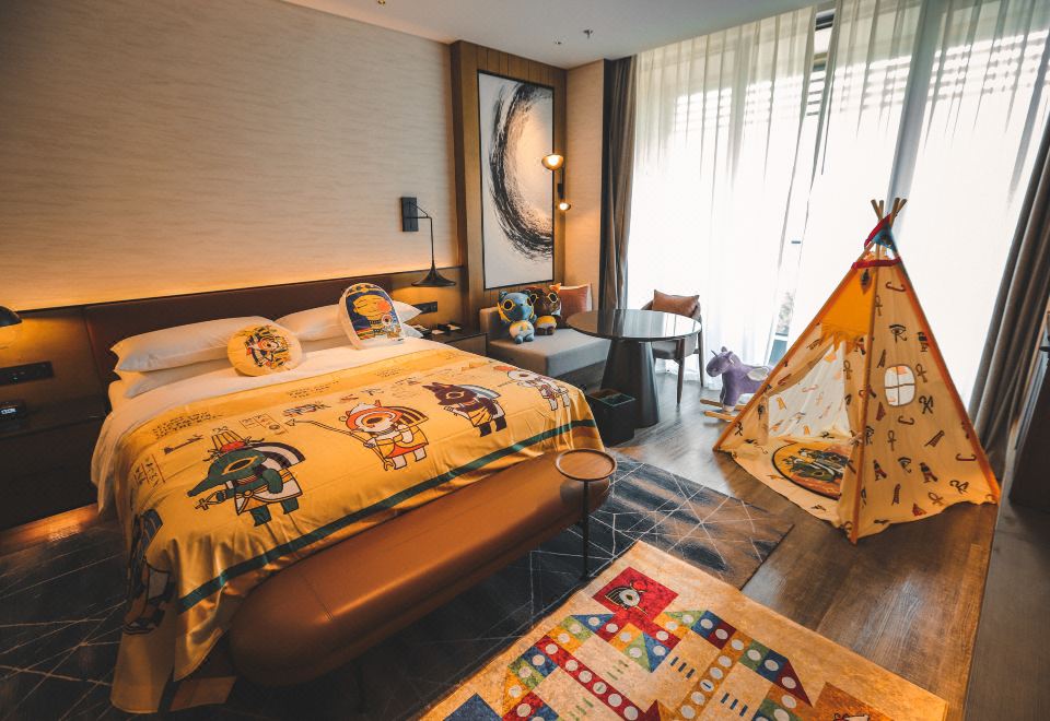 Sheraton Ningbo Xiangshan ResortFamily Room Mountain View Twin Bed