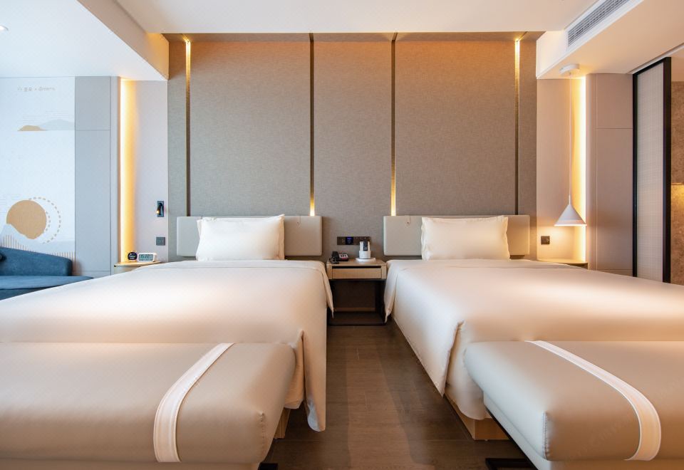 Zhuhai Gongbei Lovers Road Atour S Net Yiyan Selection HotelGuestroom (2 Beds)