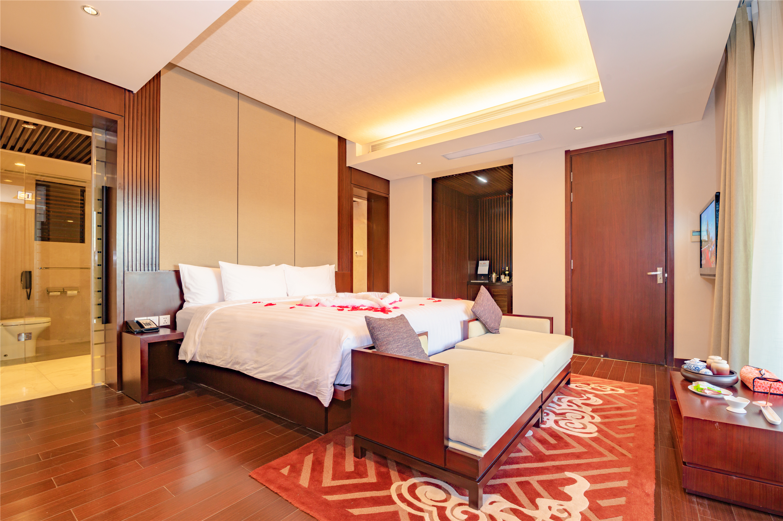 别墅露台泡池套房