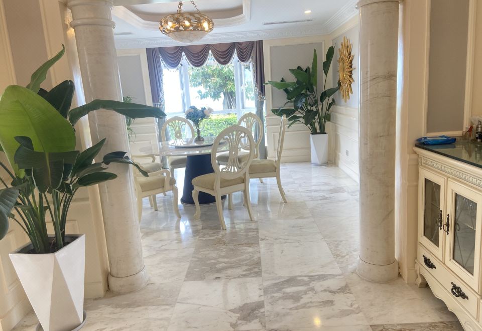 Asia Gulf HotelFrench-Style Presidential Villa