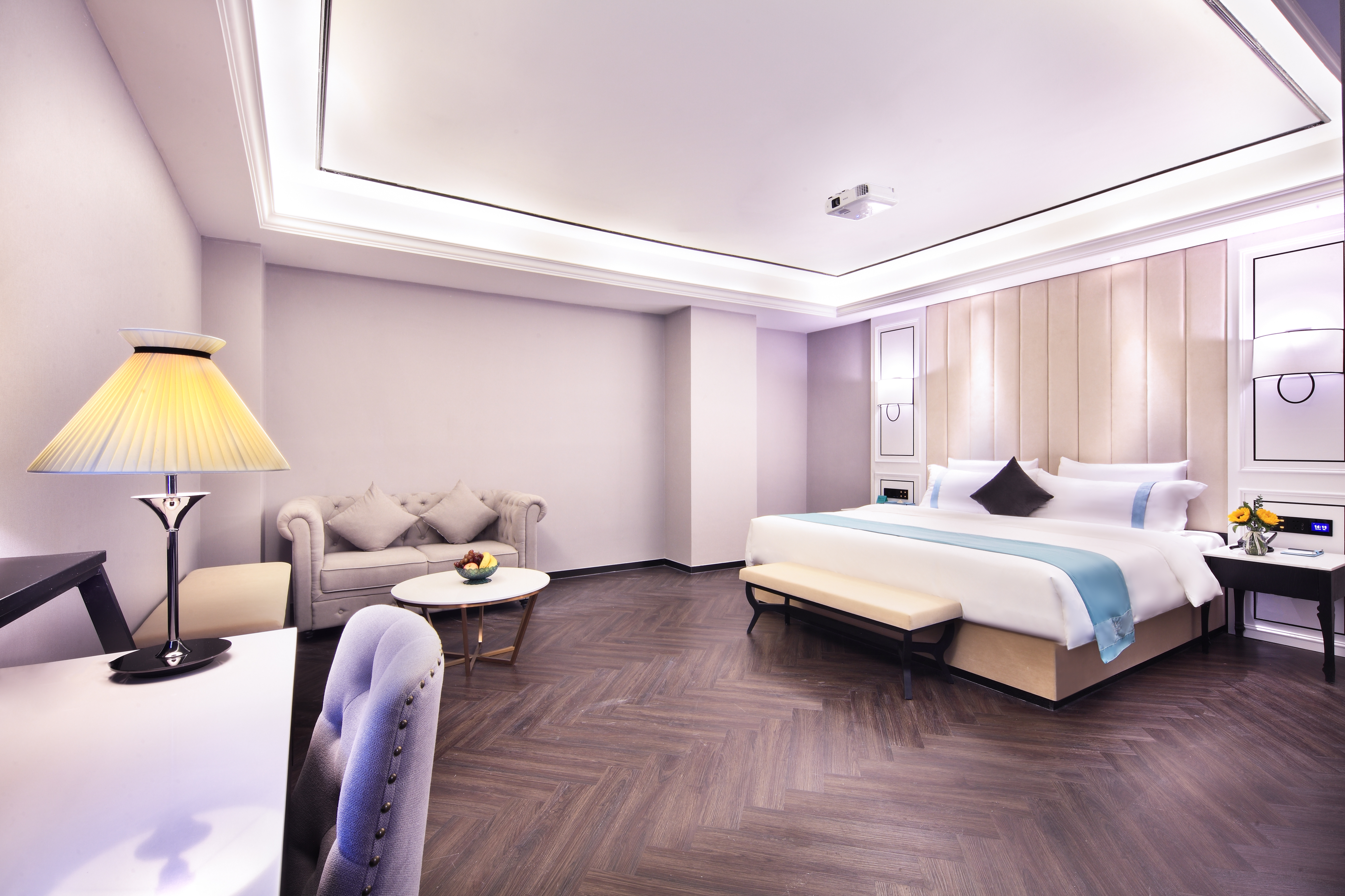 希岸影音大床房（时尚轻奢｜智慧客控｜风尚投屏）