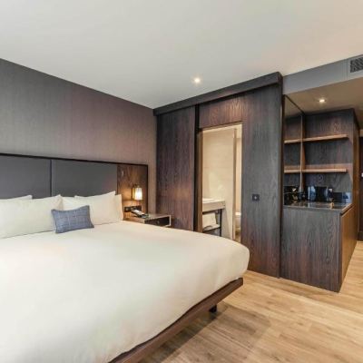 Queen Room With Sofa Bed Hilton Garden Inn Stoke on Trent Promo Code