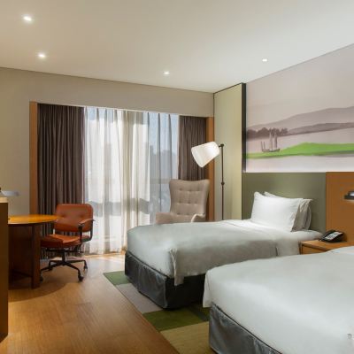 City Walk高層雙床房｜津沽夜色｜超大衞生間,雙洗手盆 天津融僑套房假日酒店優惠