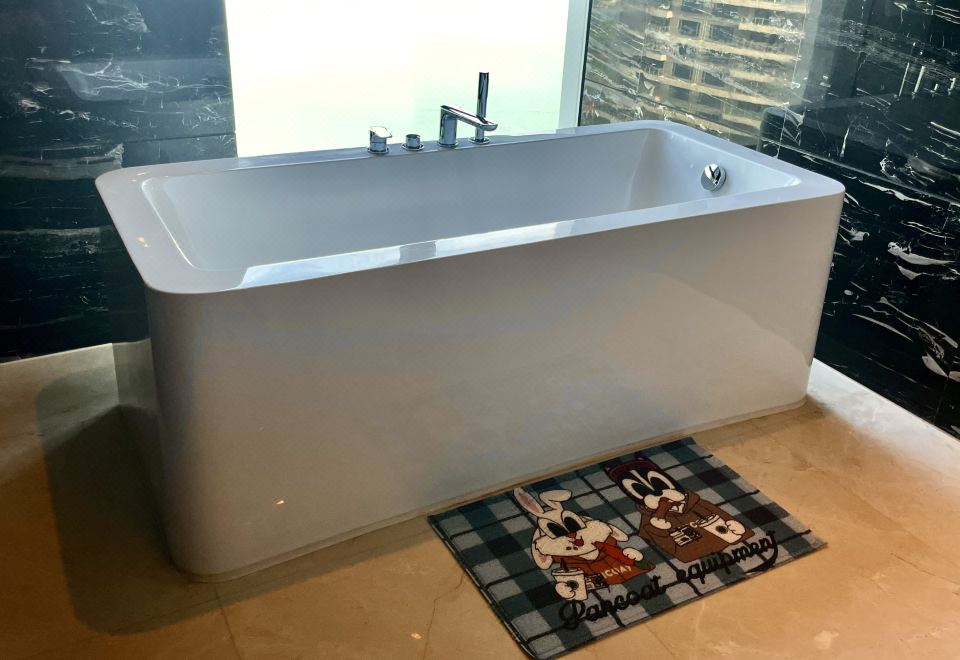 盼酷小黄鸭亲子主题至尊海景双床房