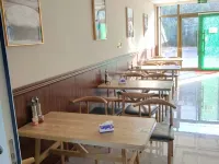 呼瑪金色港灣假日飯店 呼瑪住宿飯店