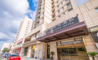 Shanghai Bailu All Suites Hotel (Zhoudeng Highway Kangxin Highway Branch)