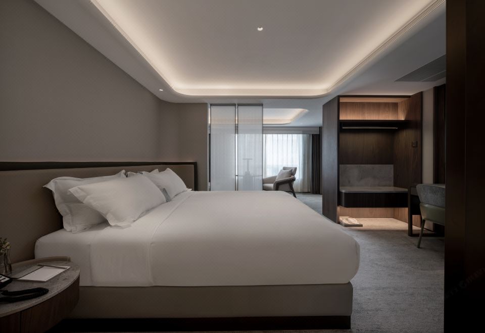 THE TAI HOTELElegant Suite