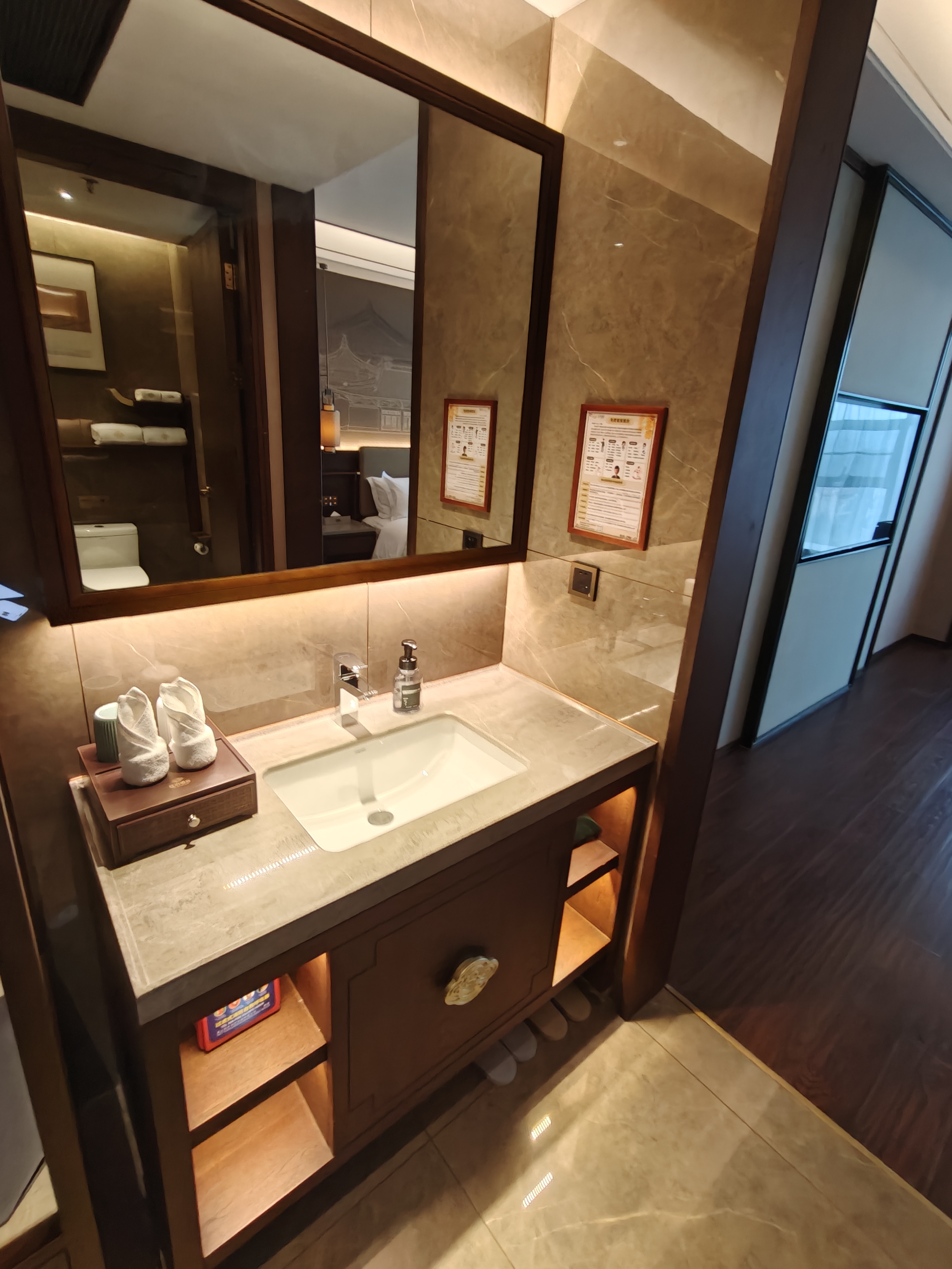 轻奢精选大床房「静谧奢阔」