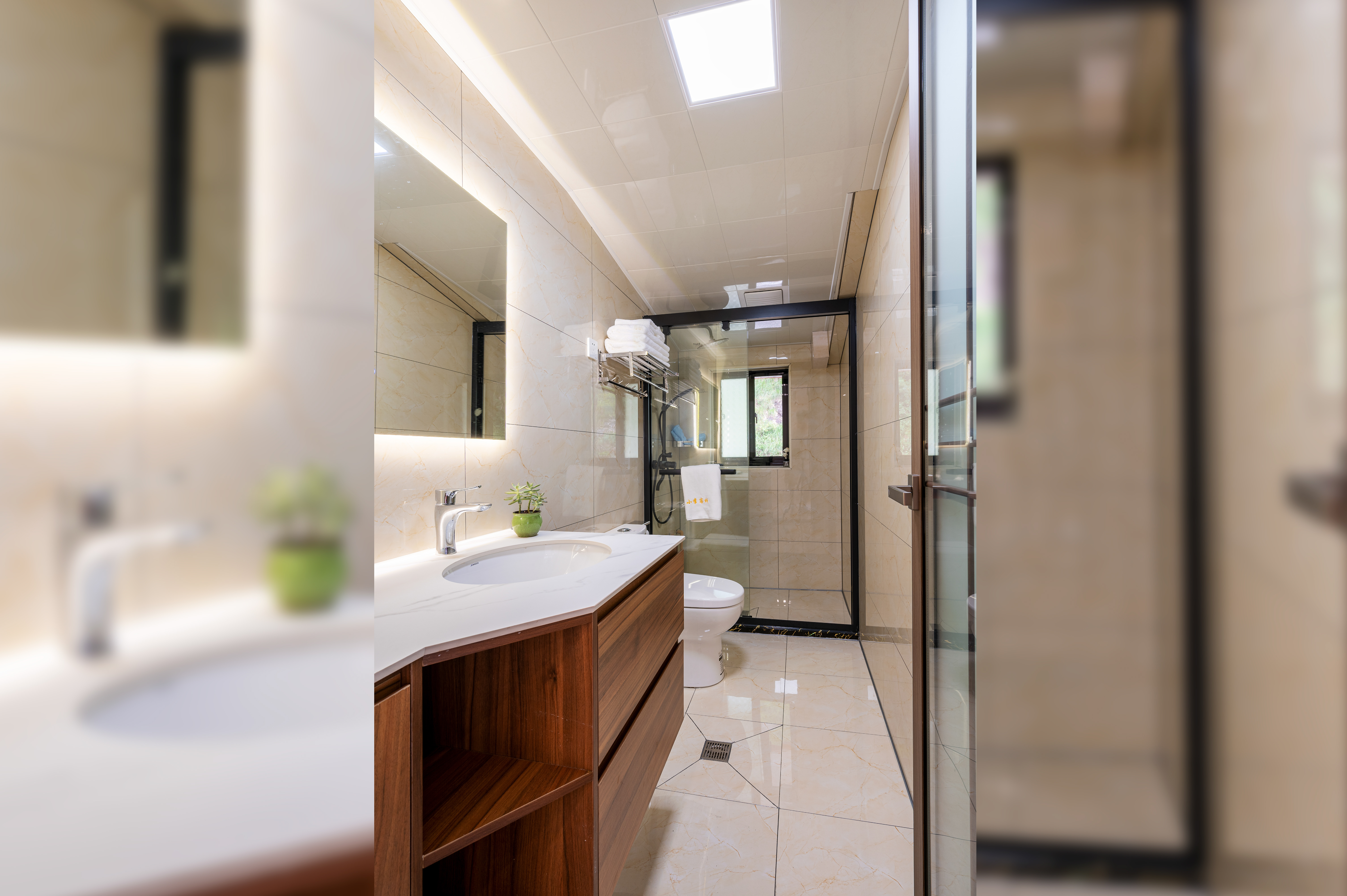 溫馨家庭套房201