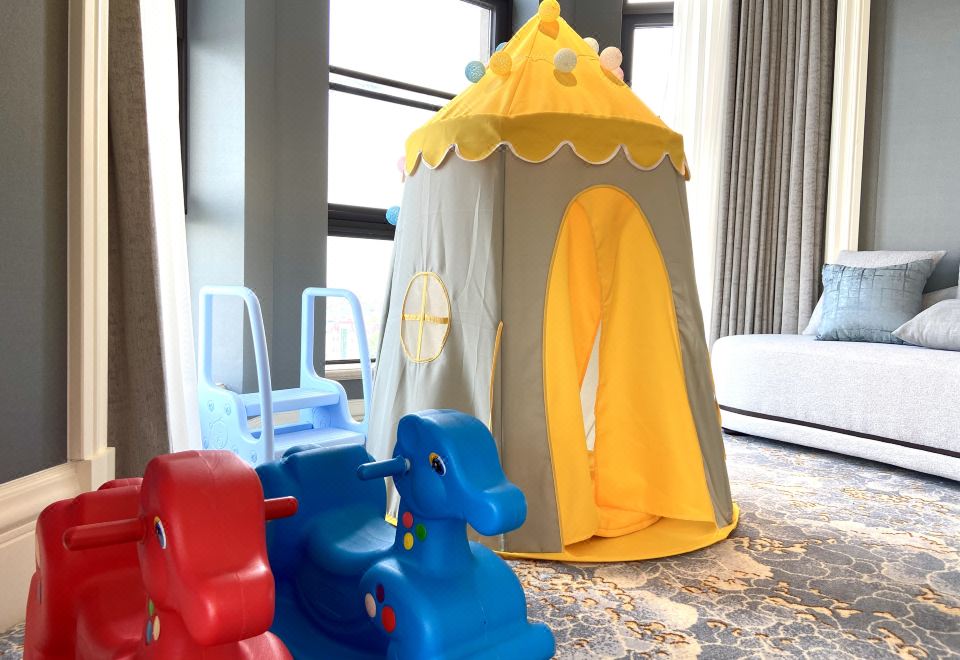 湖景亲子主题房