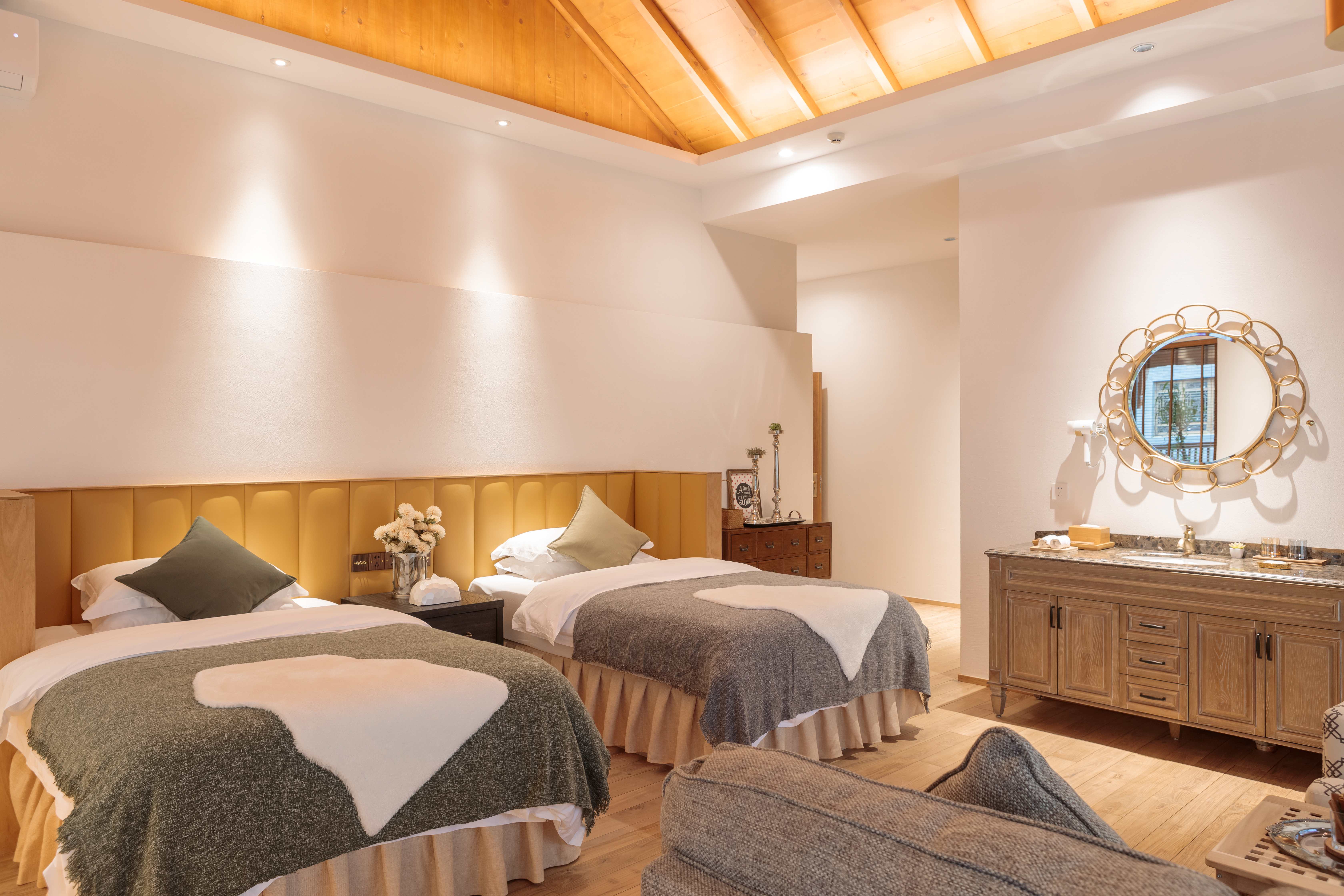 紫萱豪华双床房