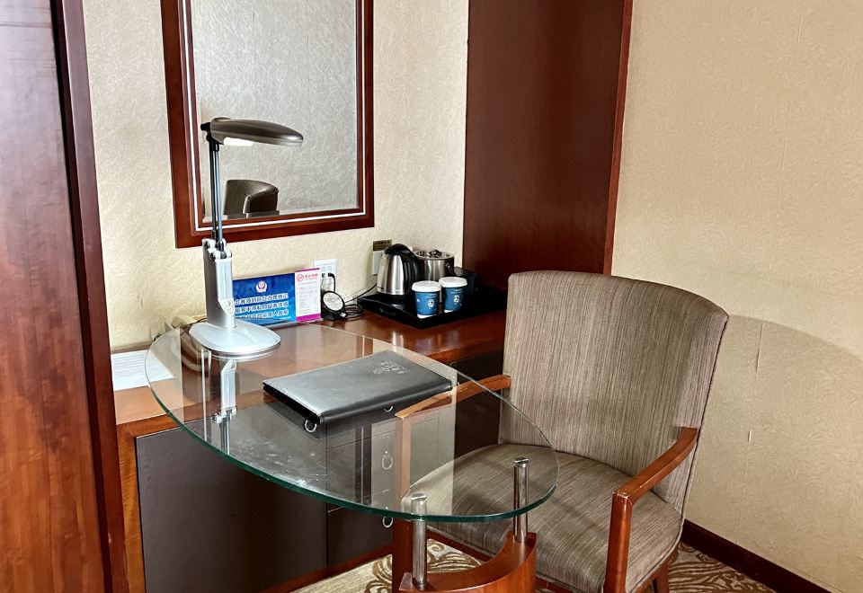 豪华商务大床间