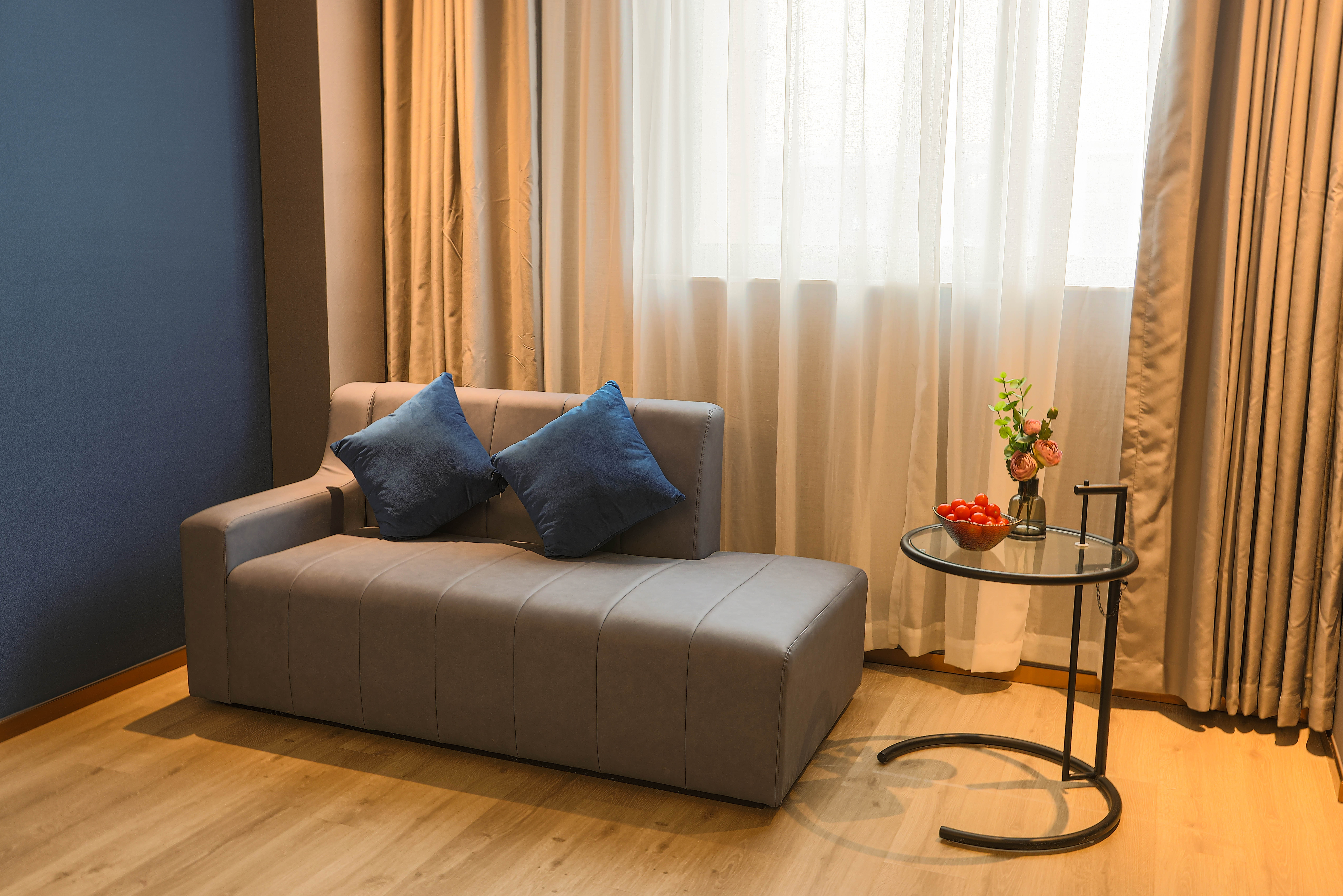 兰艺大床房（全屋智能语音控制+小冰箱）