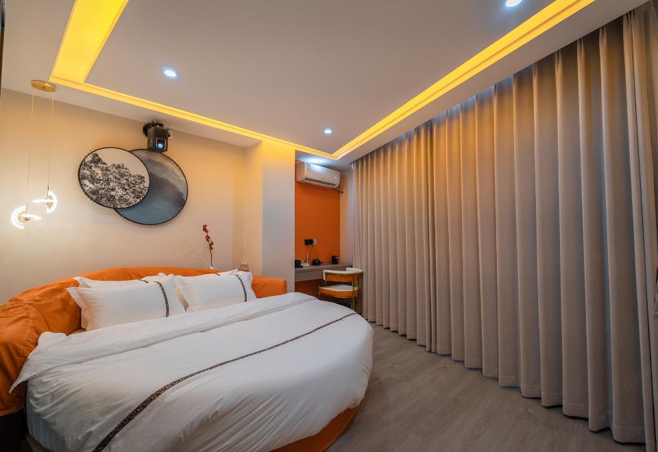 Featured Smart Room (Roundbed)