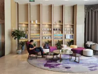Lavande Hotel(Wanfu Dadu Store of Luxian High-speed Railway Station)