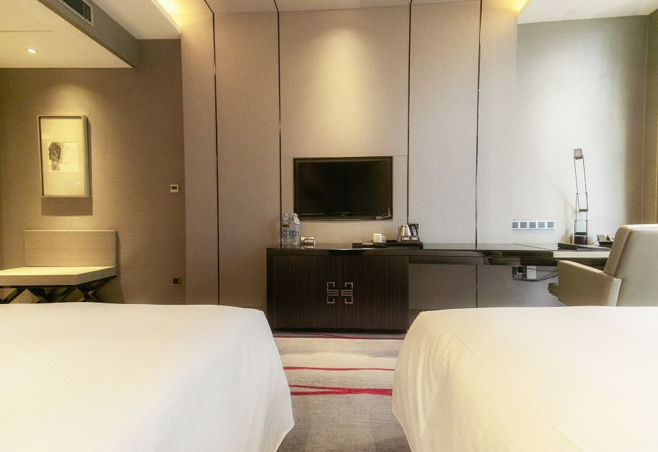 豪華雙床房（超大浴缸+高端品牌床墊）