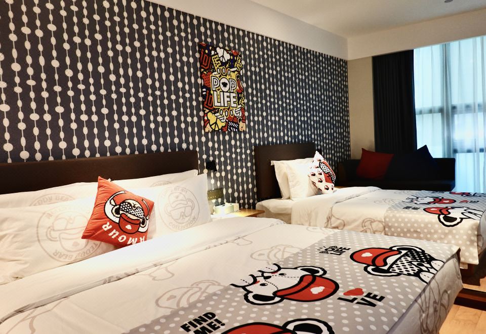 希诺泰迪珍藏星品家庭房 - 零压床垫｜迷你冰箱｜智能马桶