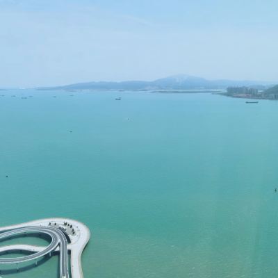 尊享超高海景家庭影院套房（四室二廳三衛） 廈門怡海灣雙子塔海景公寓優惠