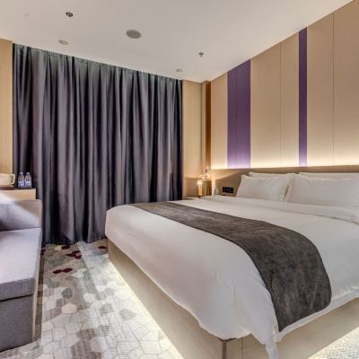 商務大床房（慕思床墊+智能客控+小冰箱） 麗楓飯店（天津梅江會展中心山姆會員店）優惠