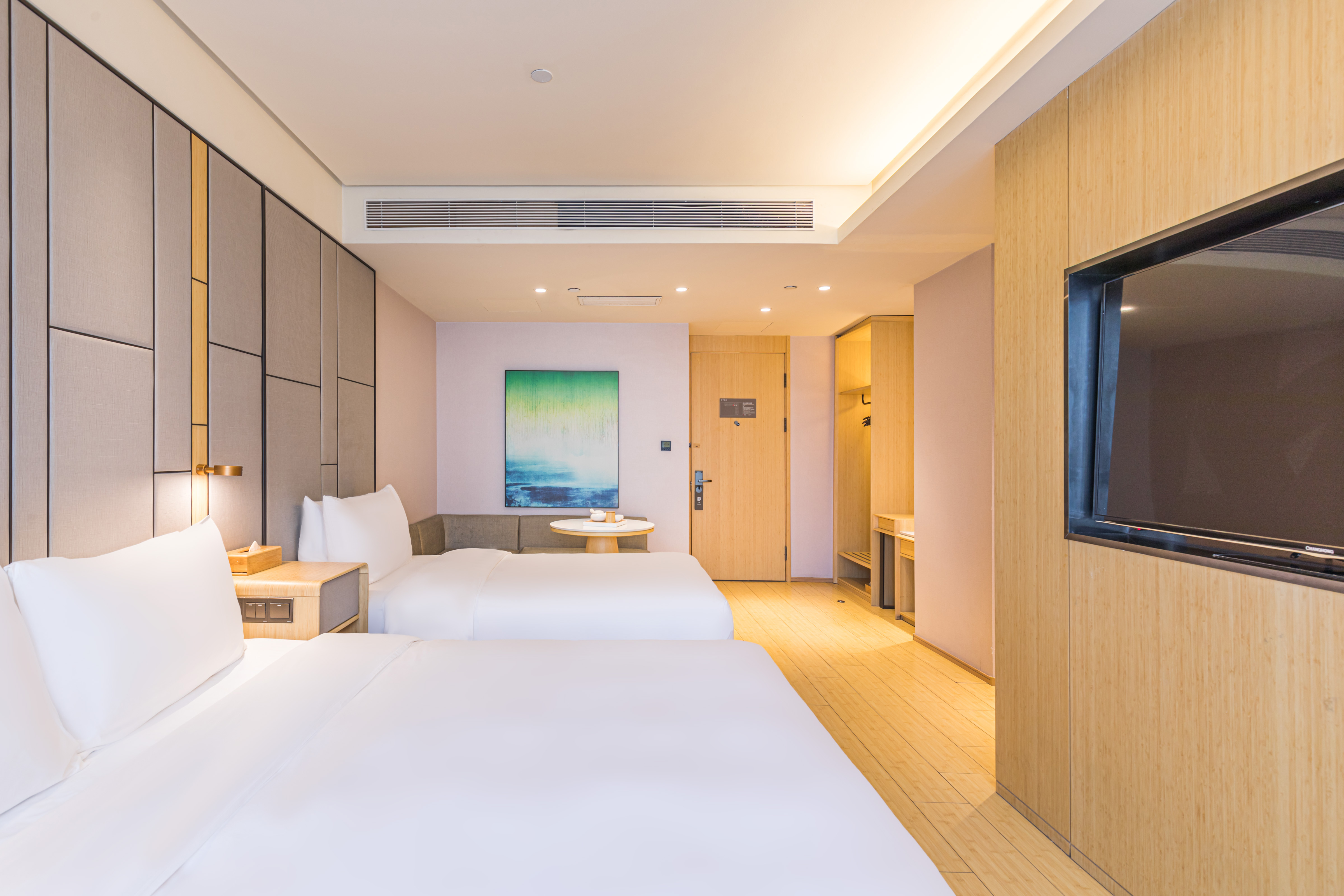 家庭房（落地窗+小冰箱+mini茶海）