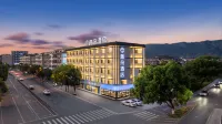 Yaduo Boya Hotel (Hengdian World Studios Ming and Qing Palace Gardens)