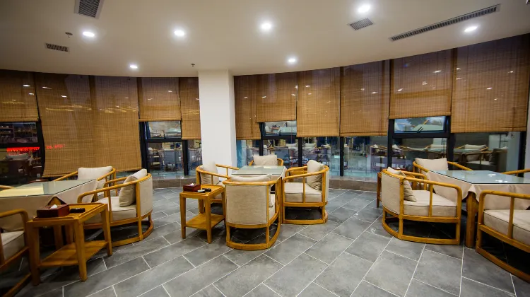 浜江 セレブリティ ホリデイ ホテル 食事・レストラン