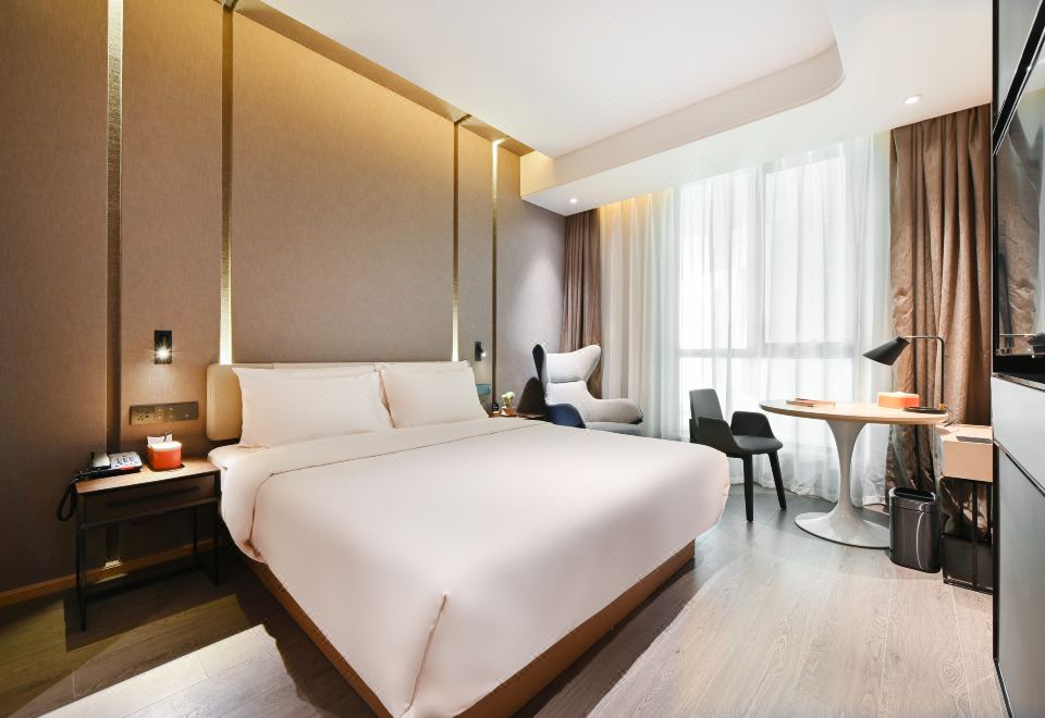 Atour The Tianjin Eye HotelGuestroom (Double Bed)