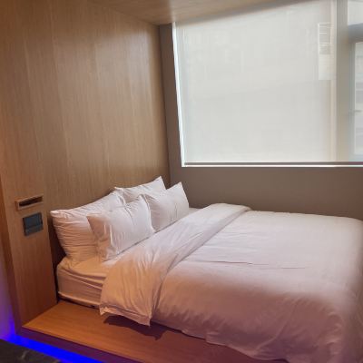 影院Box-Plus大床房（投影智能投屏+新風系統） 深圳你享酒店優惠