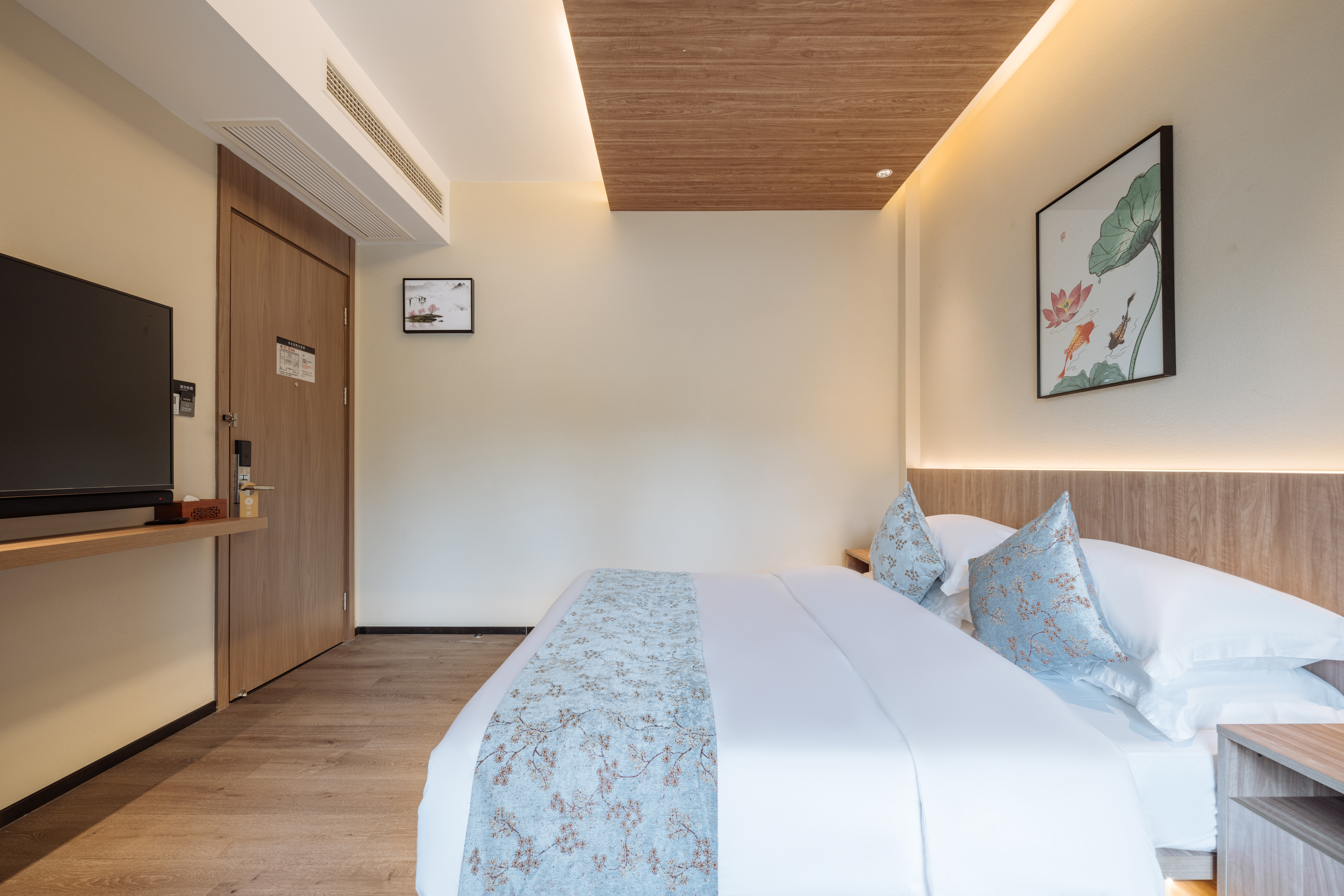 清风大床房（可观鱼塘+中央空调+智能客控）