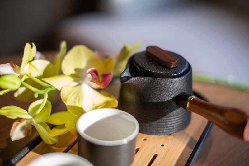 Beijing Gulou courtyard MANXIN HotelXinxiang Deluxe Double Bed Room (Exclusive Bathtub + Smart Home + Wireless Projection)