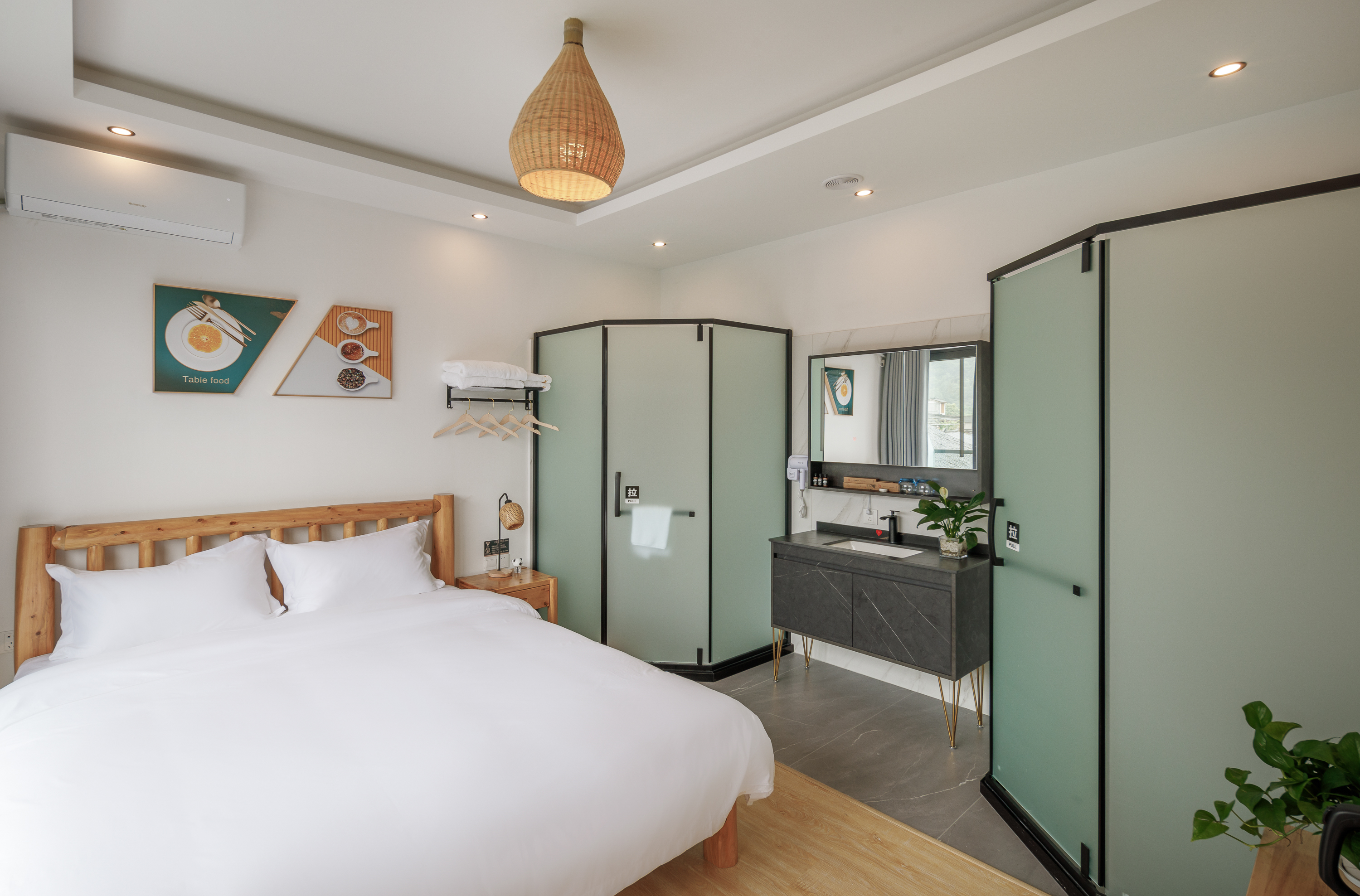 观景露台家庭套房两居室