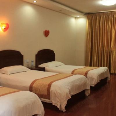 男生床位房（三人間） 速8飯店（上海浦東機場晨陽路店）優惠