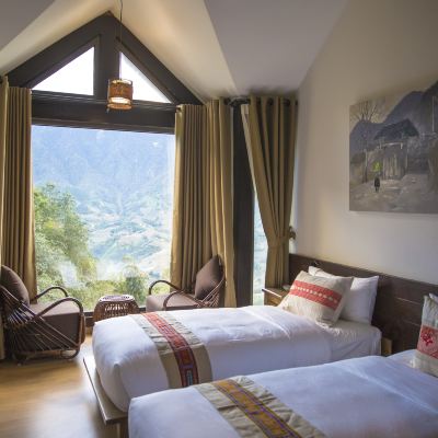 Deluxe Room with Valley View