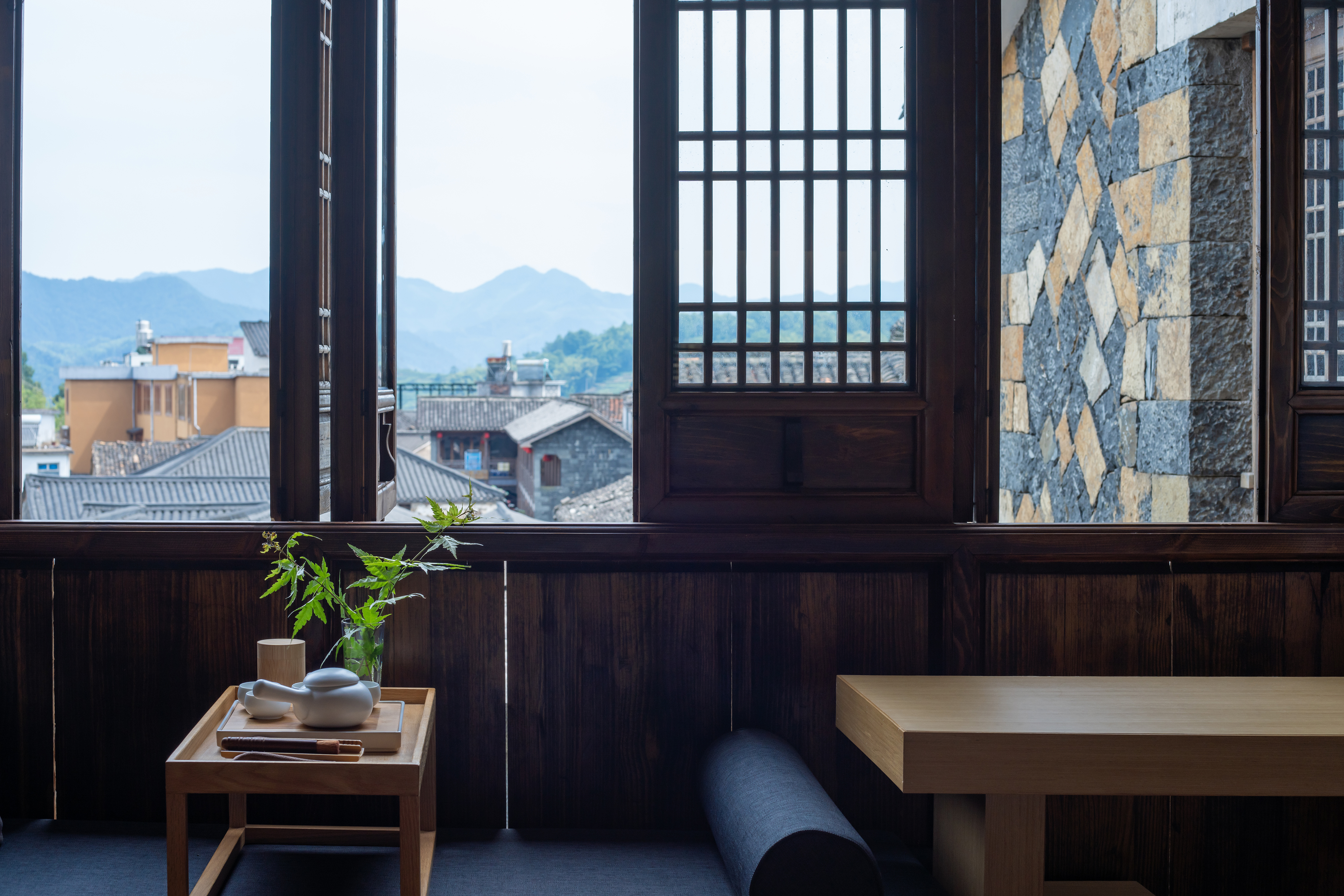 小庭远山·静谧古村大床房·按摩浴缸