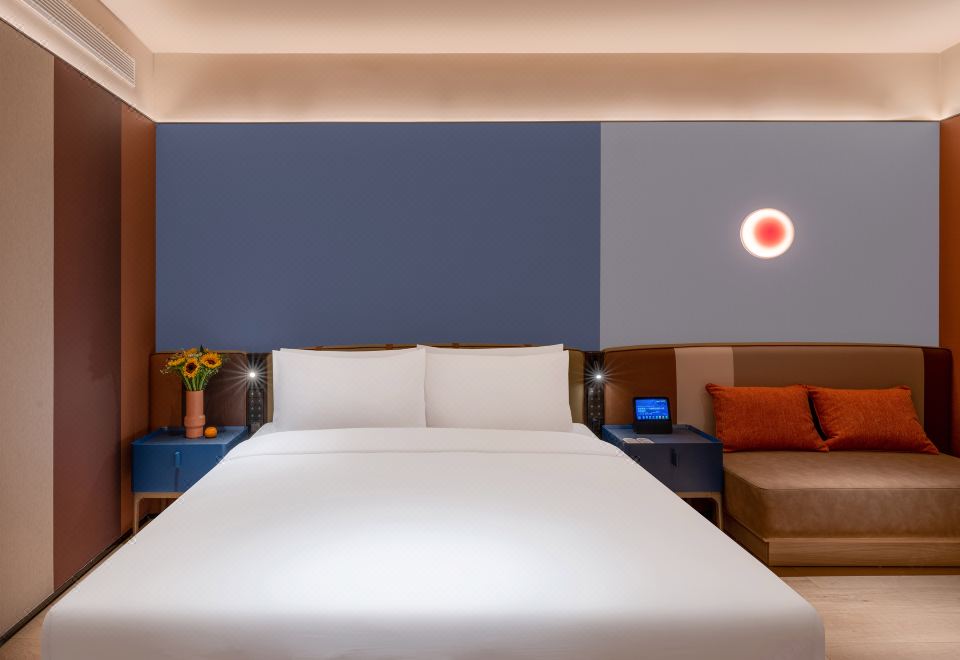 加州阳光精选大床房【智能客控+冷暖空调+电视投屏】