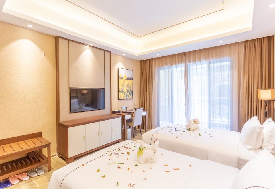 Yuetianxia Hot Spring HotelB-zone Hydrophilic Hot Spring Three Bedroom Villa