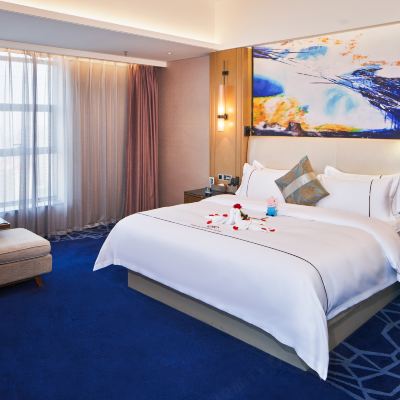 尊享高端大床房（全智能語音控制+東寶床墊+助眠沉香） 財富現代國際飯店（東莞寮步萬潤廣場店）優惠